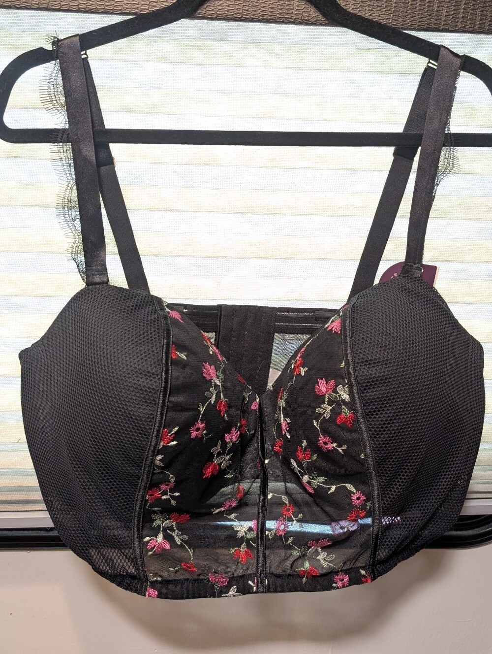 New Cacique Bra 44DDD Lightly Lined Bra Black Floral Mesh Overlay Multi Way NWT